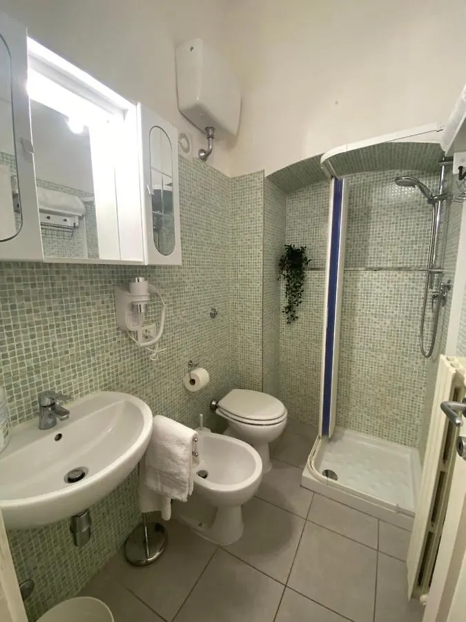Blu Suite Pise 0*,  Italie